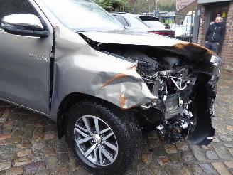 Toyota Hilux Double Cab 4x4 picture 4
