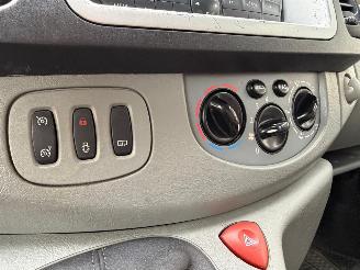 Renault Trafic 2.0 dCi L2-H1 Navi Airco 3-PERS picture 10
