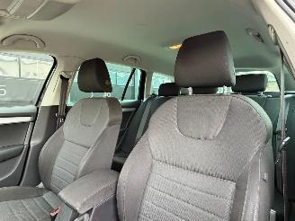 Skoda Octavia 1.6 TDI Xenon Clima AUTOMAAT picture 8