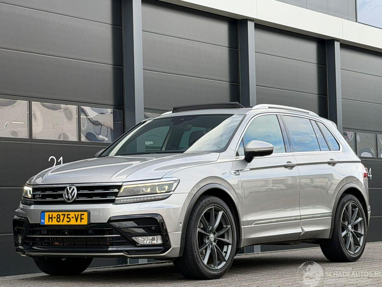Volkswagen Tiguan 2.0 R-line 360 Camera Pano 150PK Leer