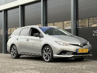 Toyota Auris 1.6D Xenon Clima EURO-6 picture 2
