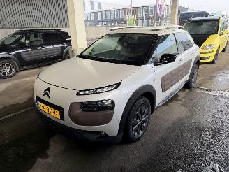 Käytettyjen passenger cars Citroën C4 cactus 1.6 BlueHDi Panorama Camera 2015/11
