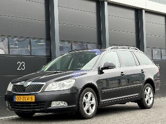 Vaurioauto  passenger cars Skoda Octavia 1.6 TDI Navi Clima PDC 2013/1