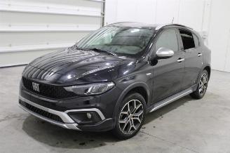 Vrakbiler auto Fiat Tipo  2021/8