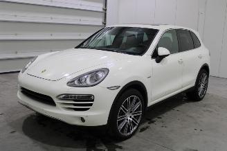 Démontage voiture Porsche Cayenne  2011/10