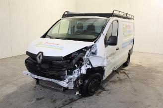 Coche siniestrado Renault Trafic  2019/10
