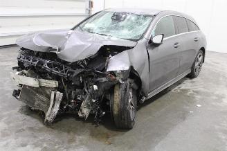 Coche accidentado Mercedes Cla-klasse CLA 180 Shooting Brake 2020/4