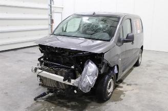 Sloopauto Peugeot Partner  2020/6