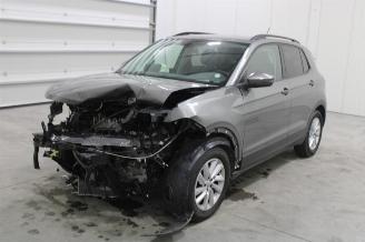 krockskadad bil auto Volkswagen T-Cross  2020/6