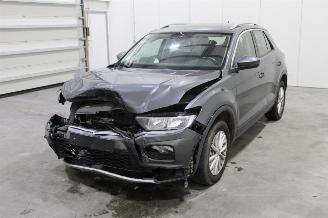 uszkodzony samochody osobowe Volkswagen T-Roc  2019/4