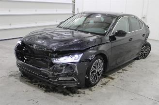Unfallwagen Skoda Octavia  2023/8