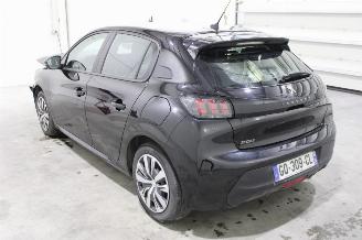 Peugeot 208  picture 4