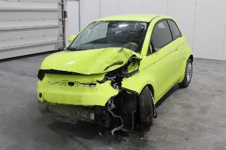 damaged passenger cars Fiat 500  2024/4