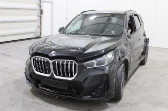 uszkodzony samochody osobowe BMW X1  2022/12