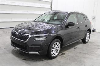 uszkodzony samochody osobowe Skoda Karoq  2023/1