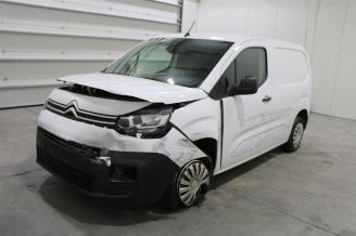 uszkodzony samochody osobowe Citroën Berlingo  2023/4