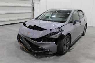 uszkodzony samochody osobowe Cupra Born  2023/11