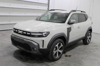 damaged passenger cars Dacia Duster  2025/3