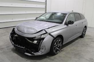 Damaged car Peugeot 308  2024/3