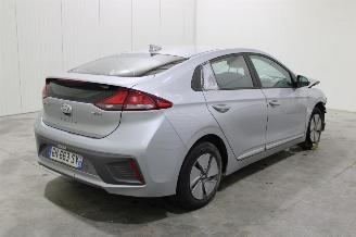 Hyundai Ioniq  picture 3
