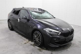 BMW 1-serie 118 picture 3