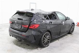 BMW 1-serie 118 picture 4