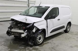 demontáž osobní automobily Peugeot Partner  2024/2