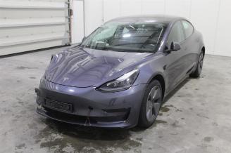 krockskadad bil auto Tesla Model 3  2023/3