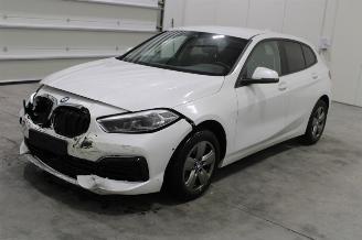 skadebil auto BMW 1-serie 116 2022/8