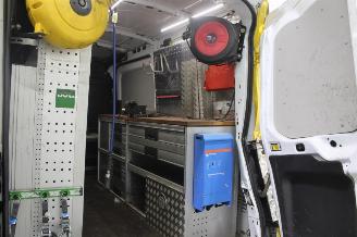 Ford Transit  picture 23