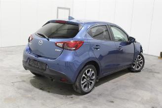 Mazda 2  picture 3
