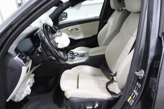 BMW 3-serie 320 picture 11