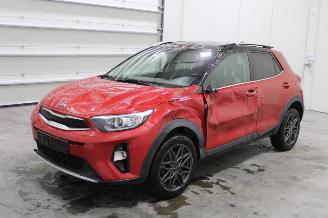Coche accidentado Kia Stonic  2019/12