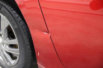 Peugeot 208  picture 7