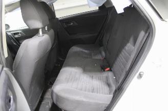 Toyota Auris  picture 11