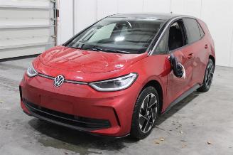 krockskadad bil auto Volkswagen ID.3  2025/1