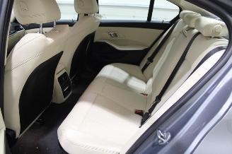 BMW 3-serie 320 picture 12