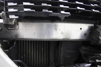 Peugeot 208  picture 24