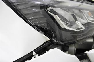 Peugeot 208  picture 22