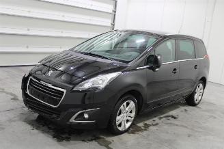 uszkodzony samochody osobowe Peugeot 5008  2015/4