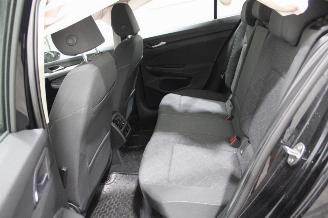 Volkswagen Golf  picture 10