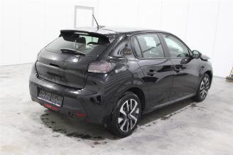 Peugeot 208  picture 3