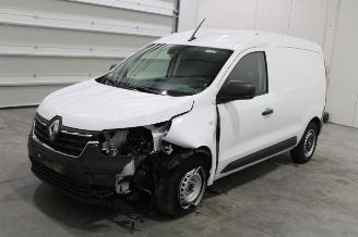 krockskadad bil auto Renault Express  2023/12