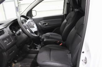 Renault Express  picture 10