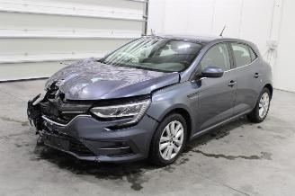 damaged passenger cars Renault Mégane Megane 2021/7