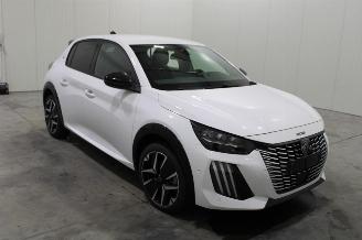 Peugeot 208  picture 2