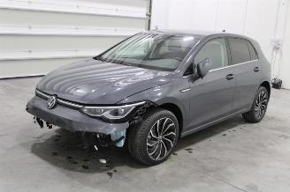 uszkodzony samochody osobowe Volkswagen Golf  2024/5