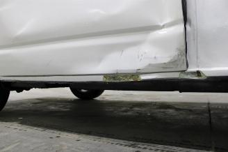 Volkswagen Transporter T6 picture 8