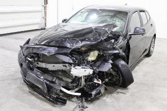 Autoverwertung BMW 1-serie 118 2022/1