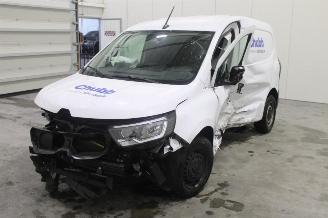 Damaged car Renault Kangoo  2025/2